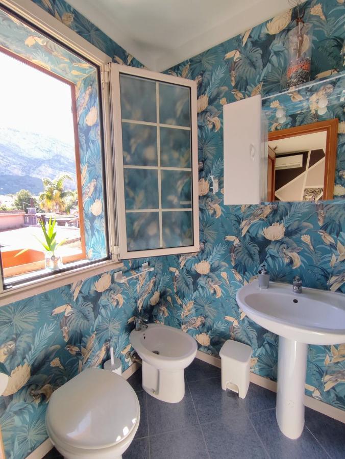 Casa Vacanze Isolotto Isola delle Femmine Eksteriør billede